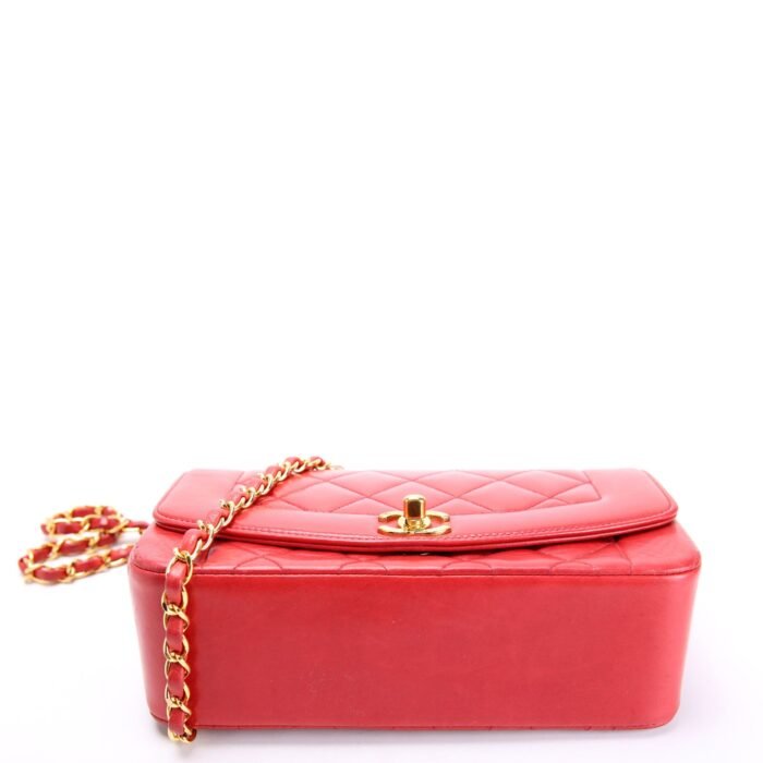 Chanel Diana Flap Small Lambskin Red and Gold product image 4