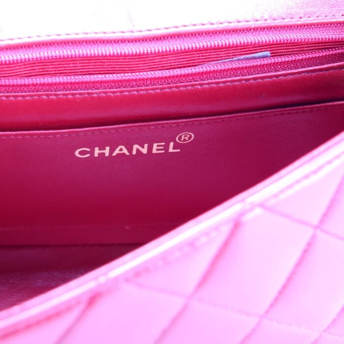 Chanel Diana Flap Small Lambskin Red and Gold product image 12