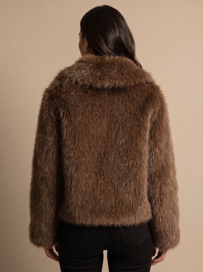 Women's Cropped Faux Fur Jacket – Oversized Collar Short Jacket