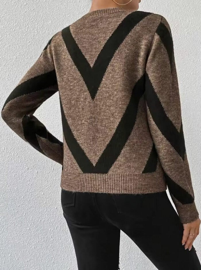 Women's Chevron Striped Knit Sweater – Crewneck Long Sleeve Relaxed Pullover